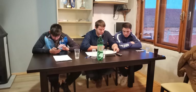 naslovna