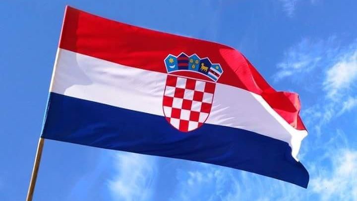 zastava-republike-hrvatske-2x1m-slika-110912146-1