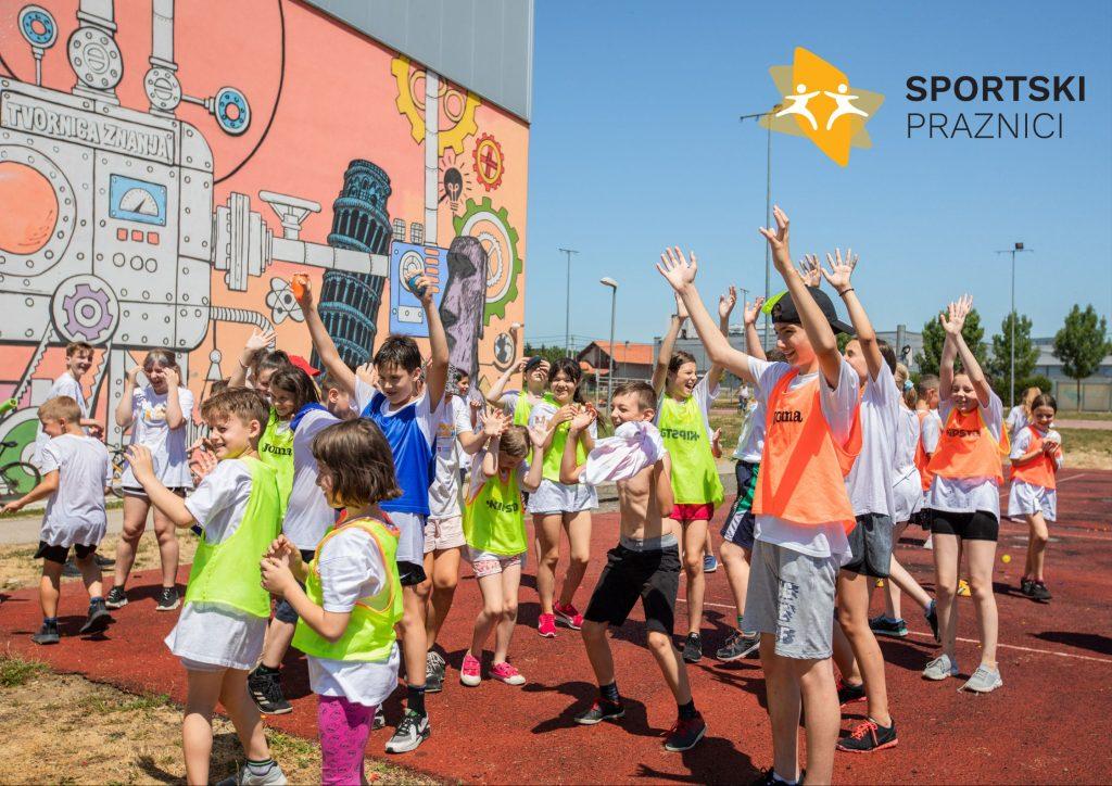 [Original size] naslovna 2022 (7)