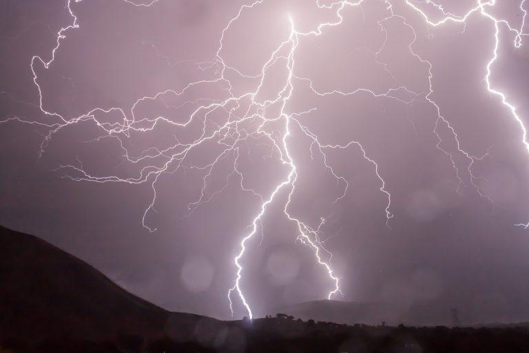 lightning-399853_1280