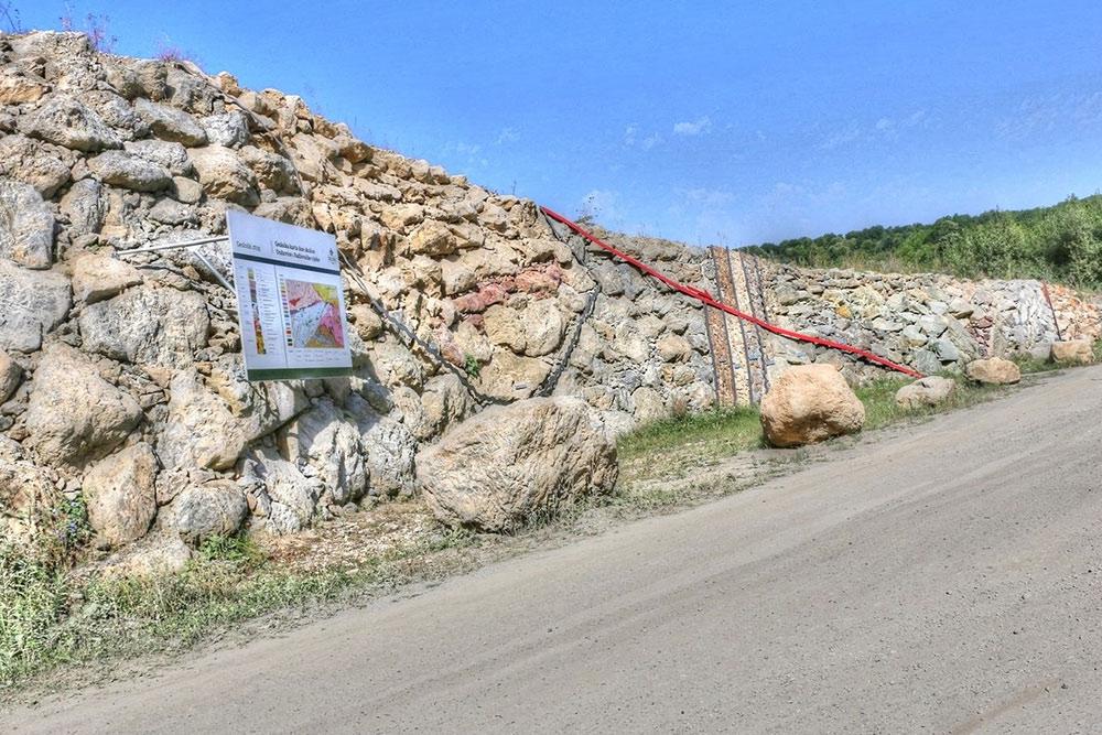 geoloski_zid