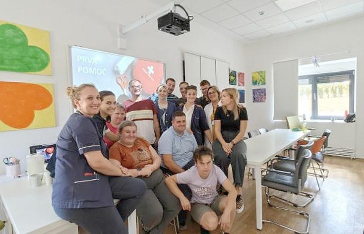 IMG-e8aba44ba596ad95617628825fce35e6-V_1024x472