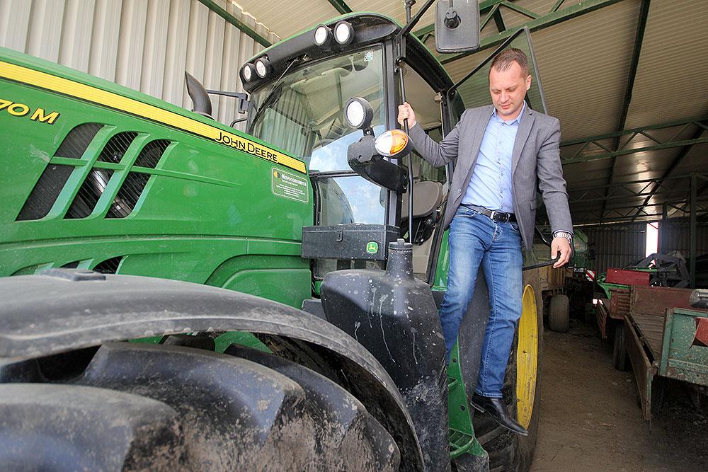 androvic-traktor-1