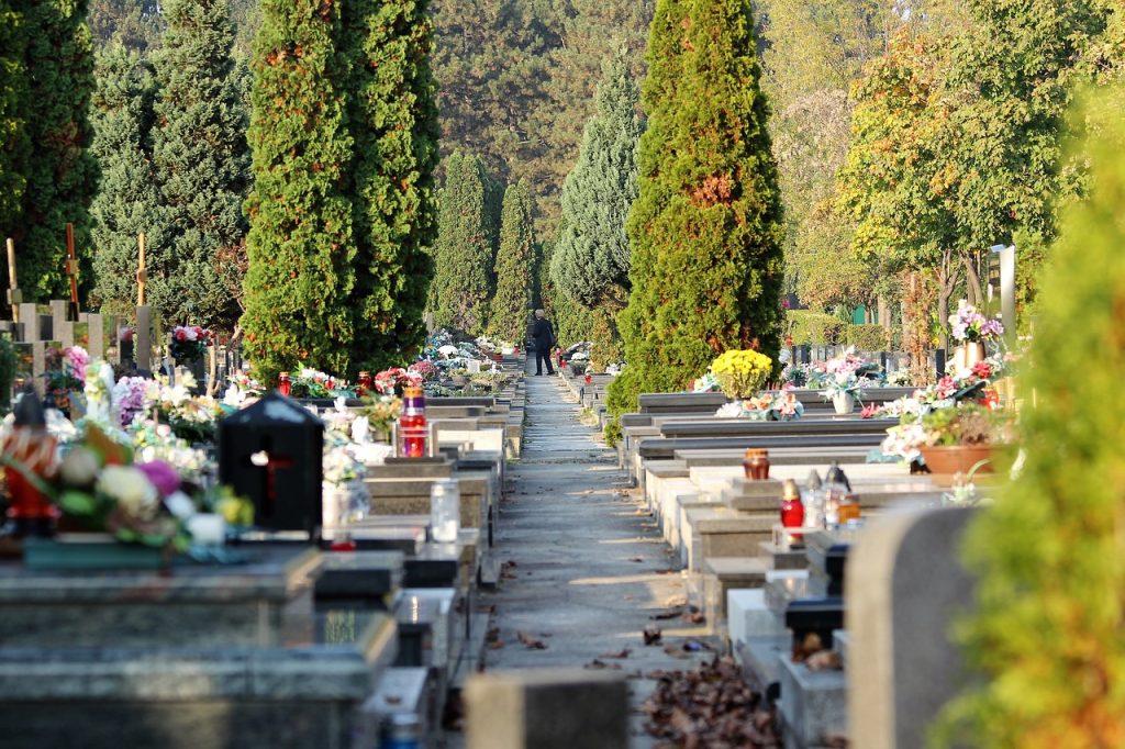 city-cemetery-zagreb-3769082_1280