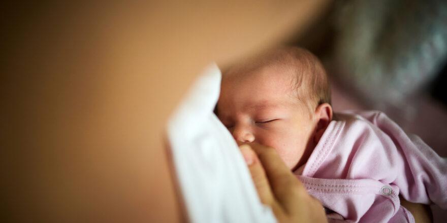 Breastfeeding of newborn baby!