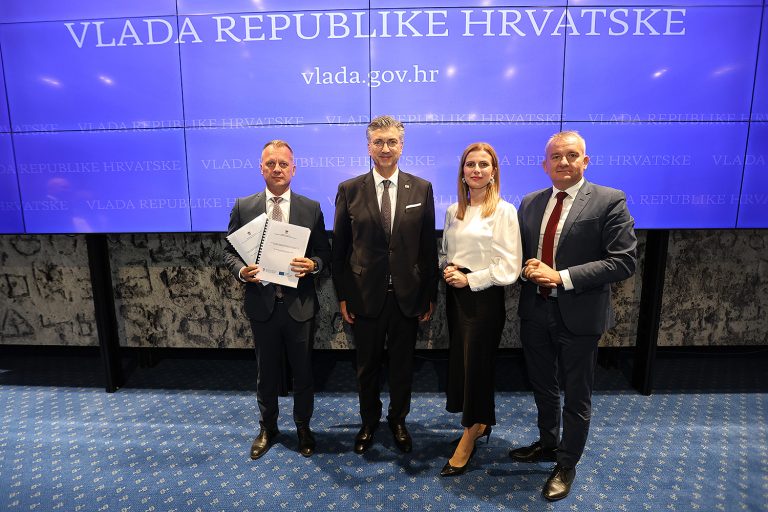 dva-ugovora-skole-118
