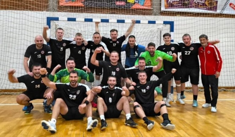 IMG-9af8038bc24c56b31cd379d966ef61ed-V