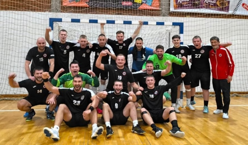 IMG-9af8038bc24c56b31cd379d966ef61ed-V