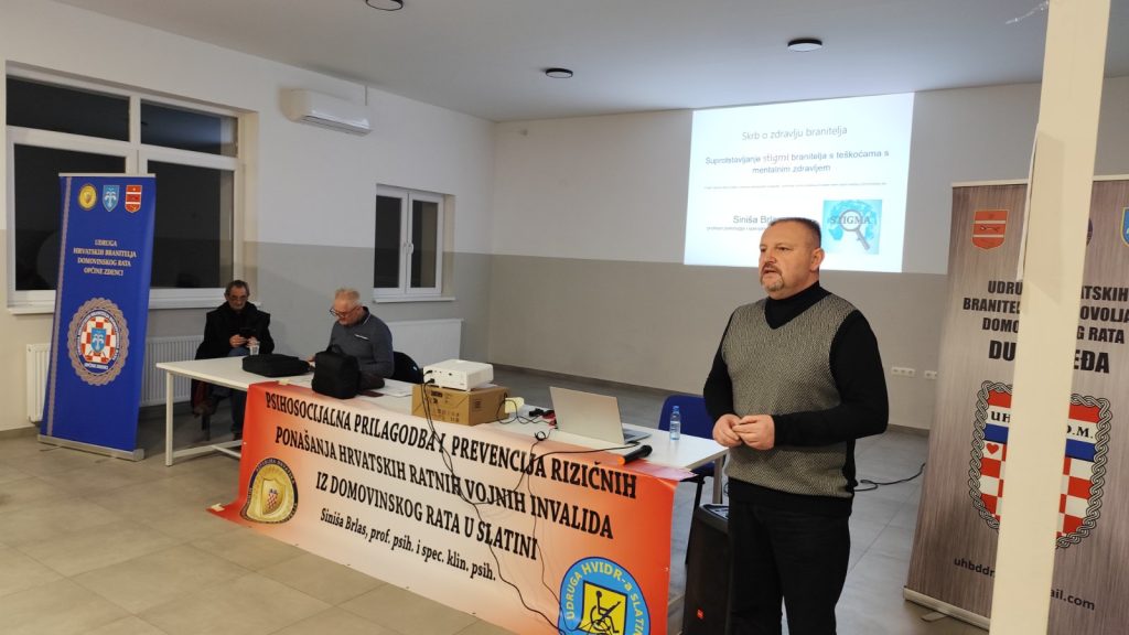 IMG-2cee44276763448b62a98d01e15906fa-V