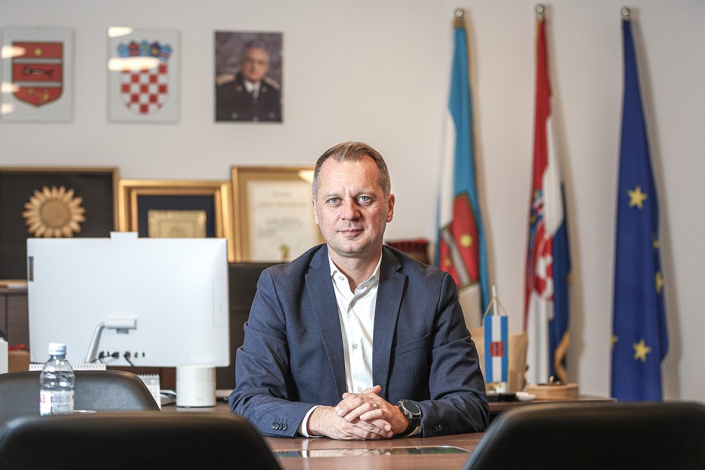 androvic-2025-175-copy