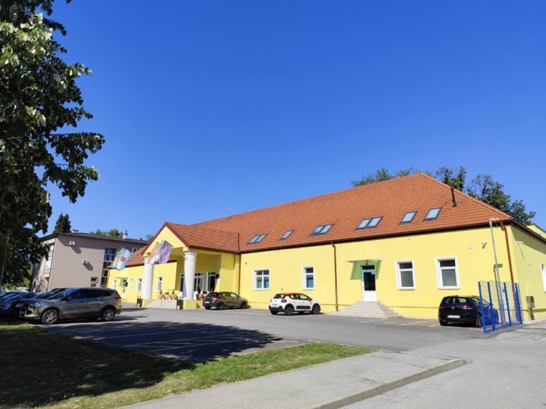Fakultet - Orahovica