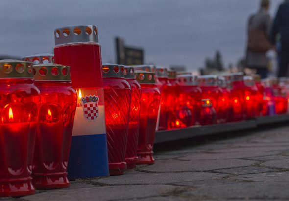 svi_sveti_lampion